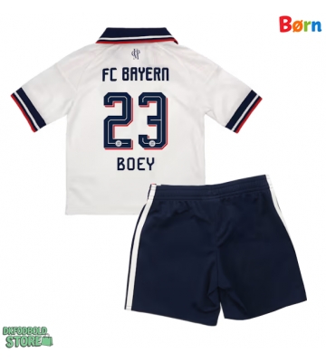 Bayern Munich Sacha Boey #23 Replika Babytøj Udebanesæt Børn 2026-27 Kortærmet (+ Korte bukser)